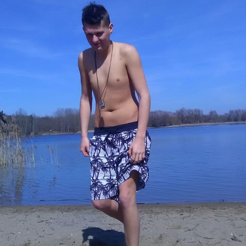 61166102_931705857177236_4085532170817372160_n