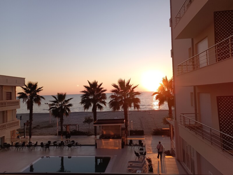 img_20251014_174942_892